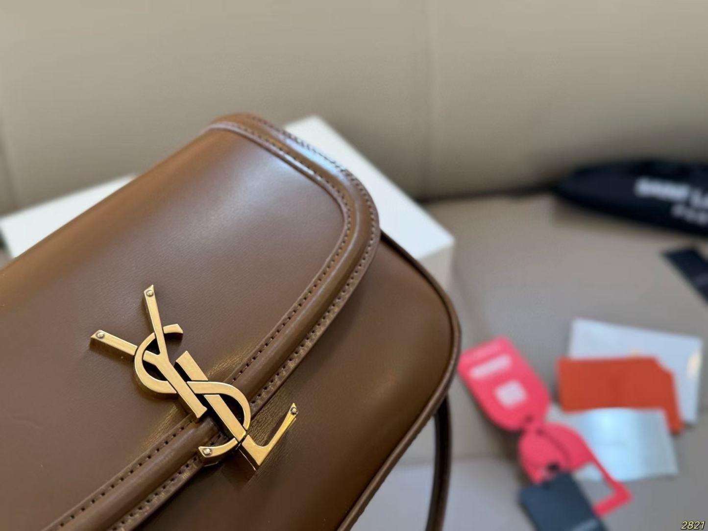 YSLレザーアンダーアームバッグ【50％割引+送料無料】