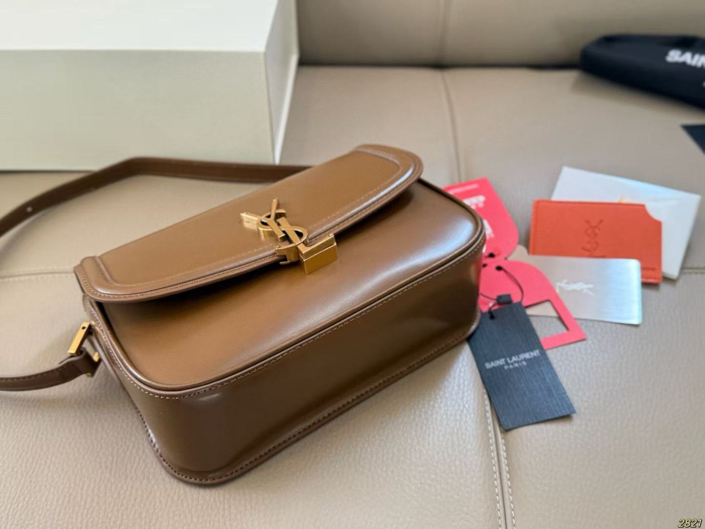 YSLレザーアンダーアームバッグ【50％割引+送料無料】