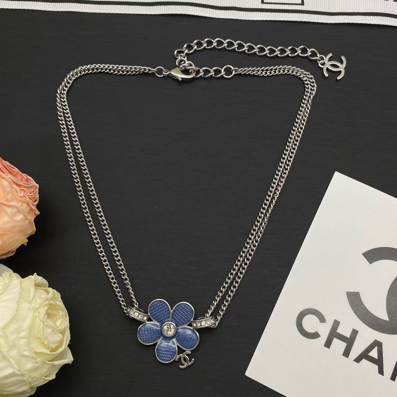 CHANE1 ブルーフラワー ダブルC ネックレス【50％割引+送料無料】