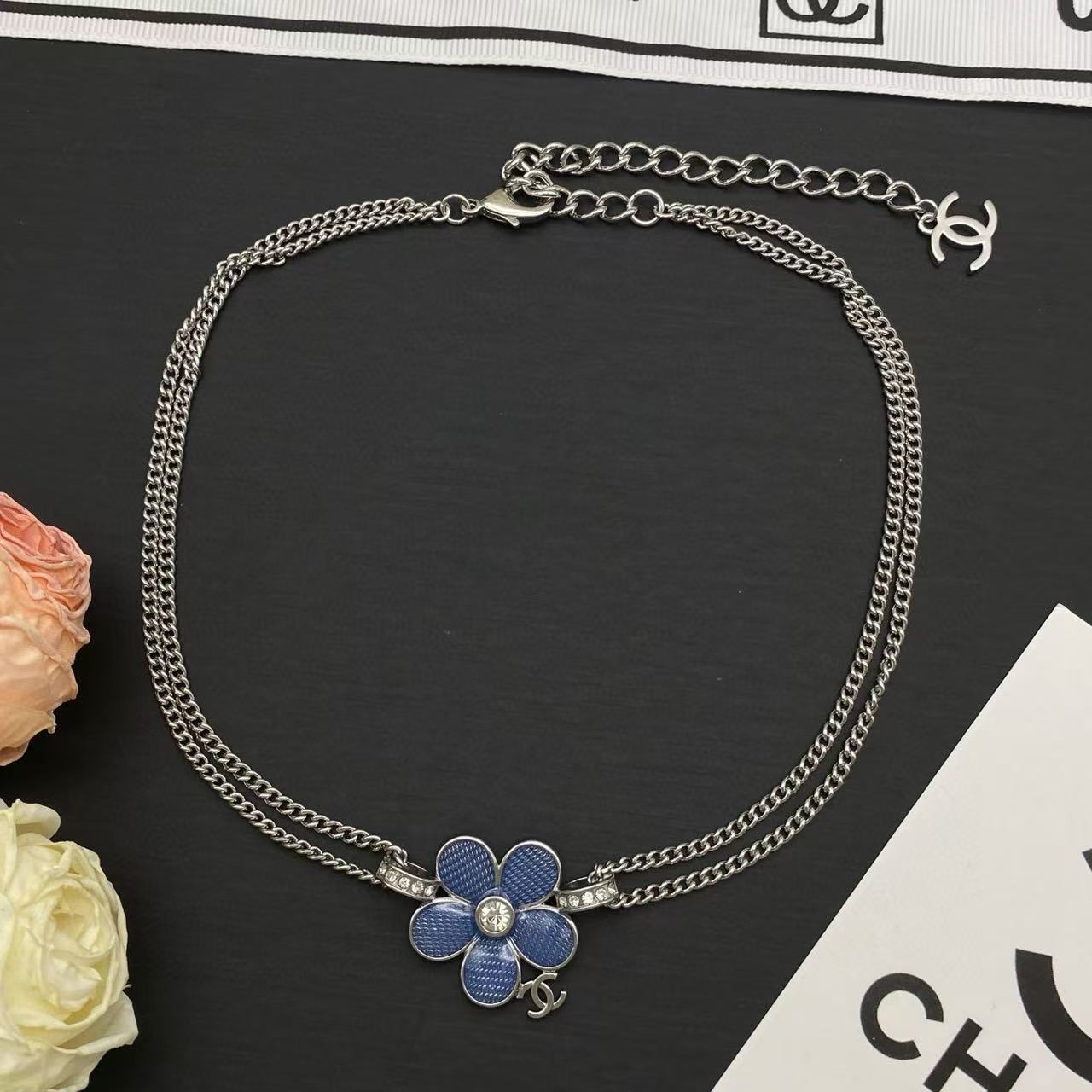 CHANE1 ブルーフラワー ダブルC ネックレス【50％割引+送料無料】