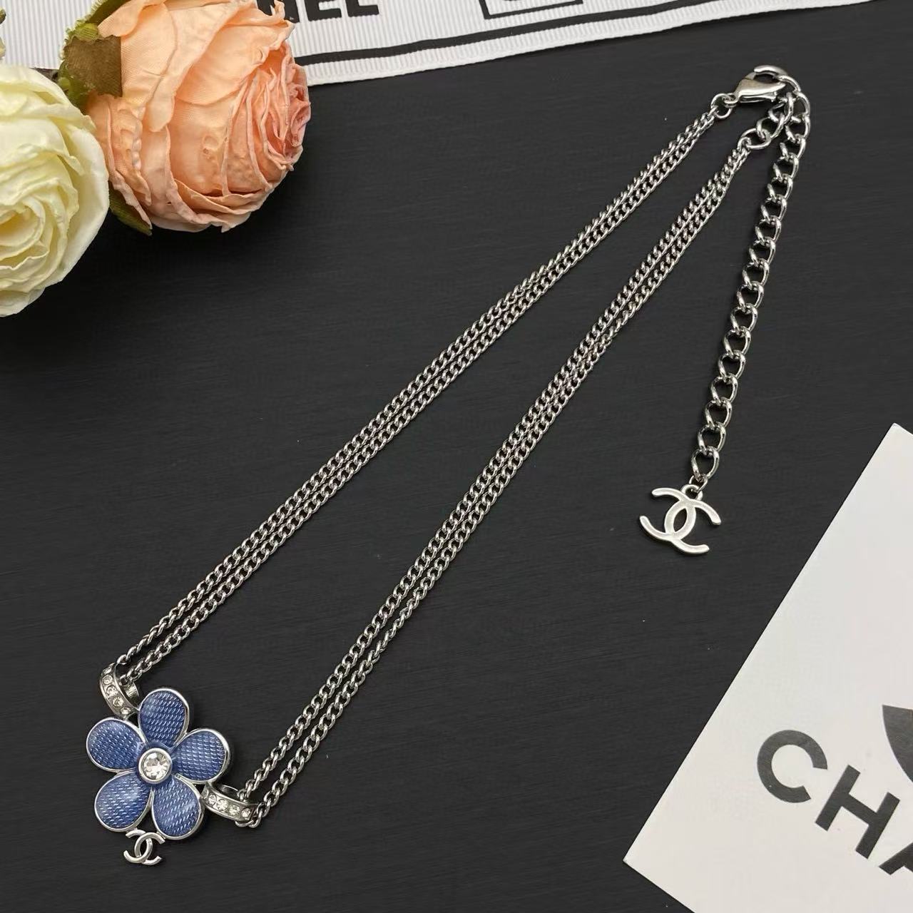 CHANE1 ブルーフラワー ダブルC ネックレス【50％割引+送料無料】