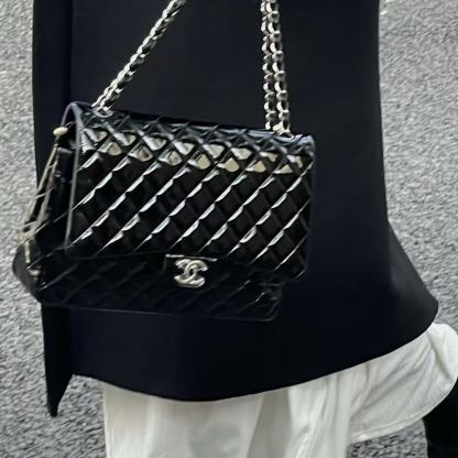 CHANE1 パテントレザーチェーンバッグ【50％割引+送料無料】