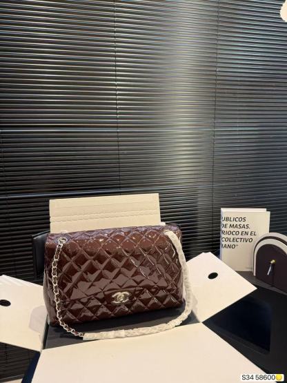 CHANE1 パテントレザーチェーンバッグ【50％割引+送料無料】