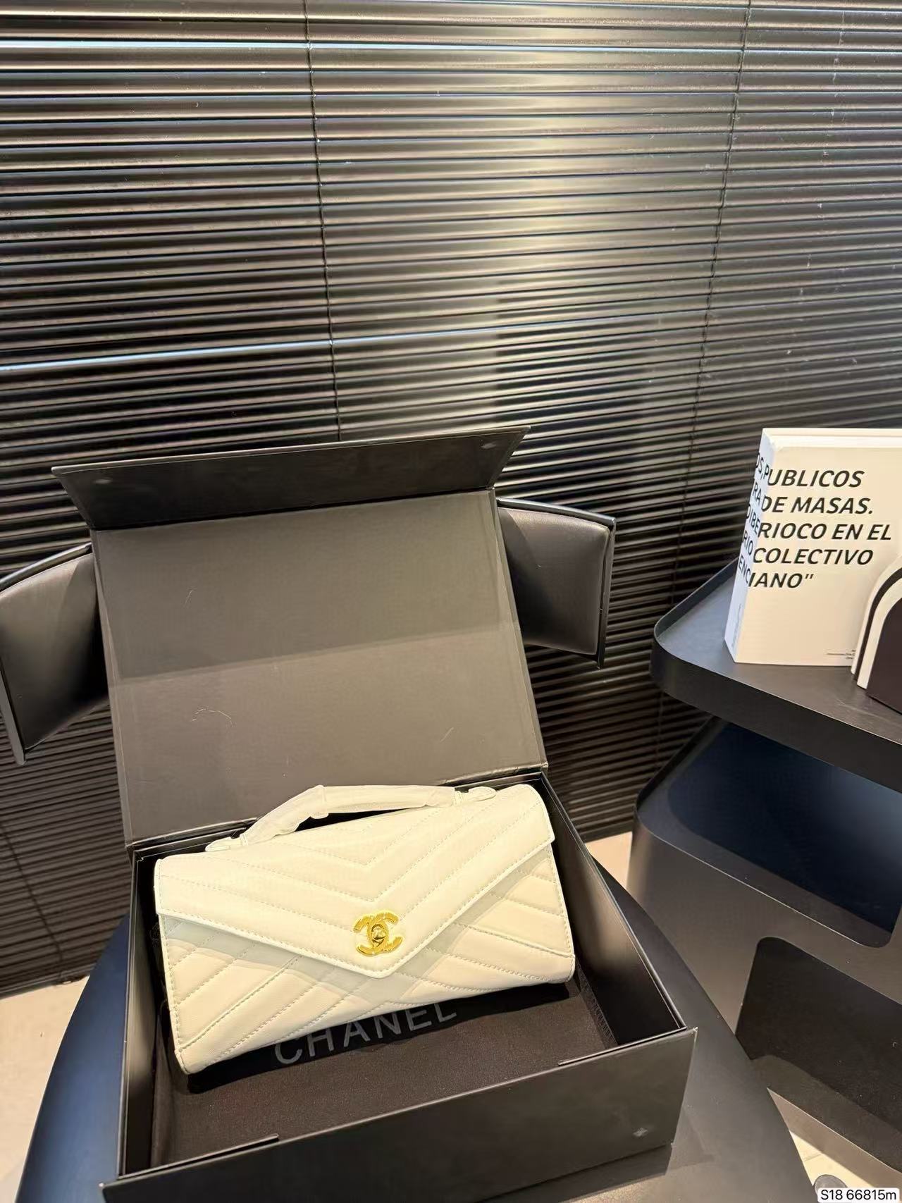 CHANE1 シンプルクラッチバッグ【50％割引+送料無料】