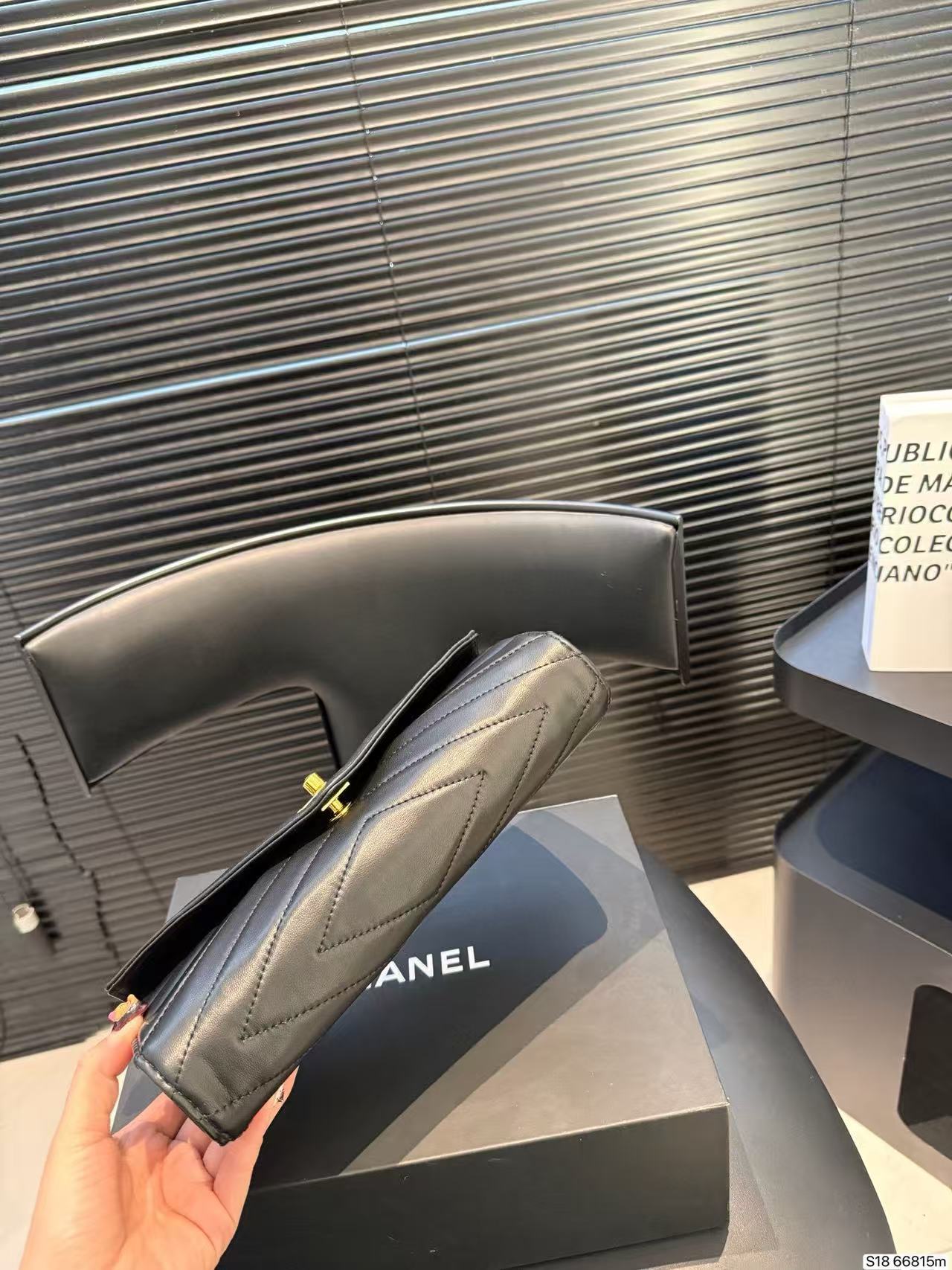 CHANE1 シンプルクラッチバッグ【50％割引+送料無料】