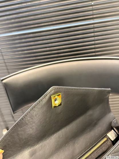 CHANE1 シンプルクラッチバッグ【50％割引+送料無料】