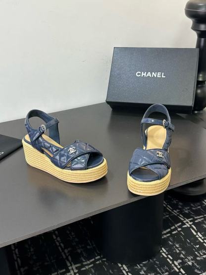 CHANE1 高品質ダブルCラムスキン厚底サンダル【50％割引+送料無料】