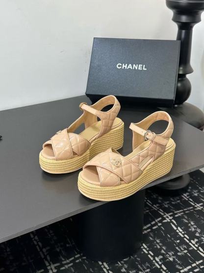 CHANE1 高品質ダブルCラムスキン厚底サンダル【50％割引+送料無料】