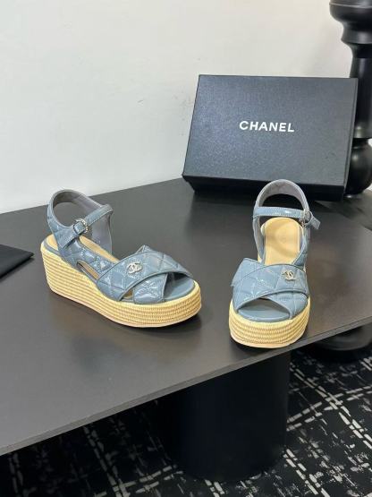 CHANE1 高品質ダブルCラムスキン厚底サンダル【50％割引+送料無料】