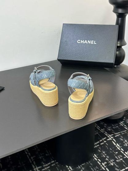 CHANE1 高品質ダブルCラムスキン厚底サンダル【50％割引+送料無料】