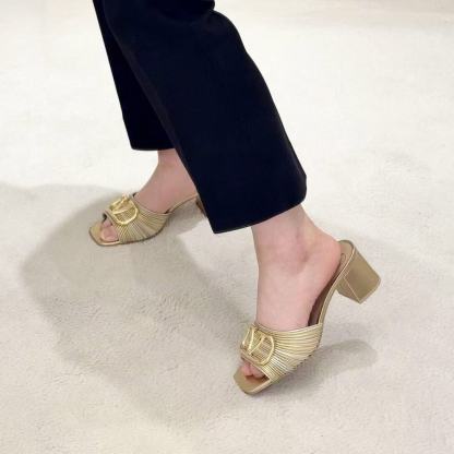 VALENT1NO高品質ローヒールシューズ【50％割引+送料無料】