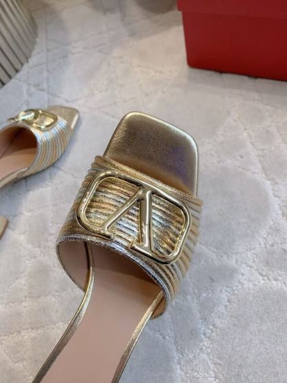 VALENT1NO高品質ローヒールシューズ【50％割引+送料無料】