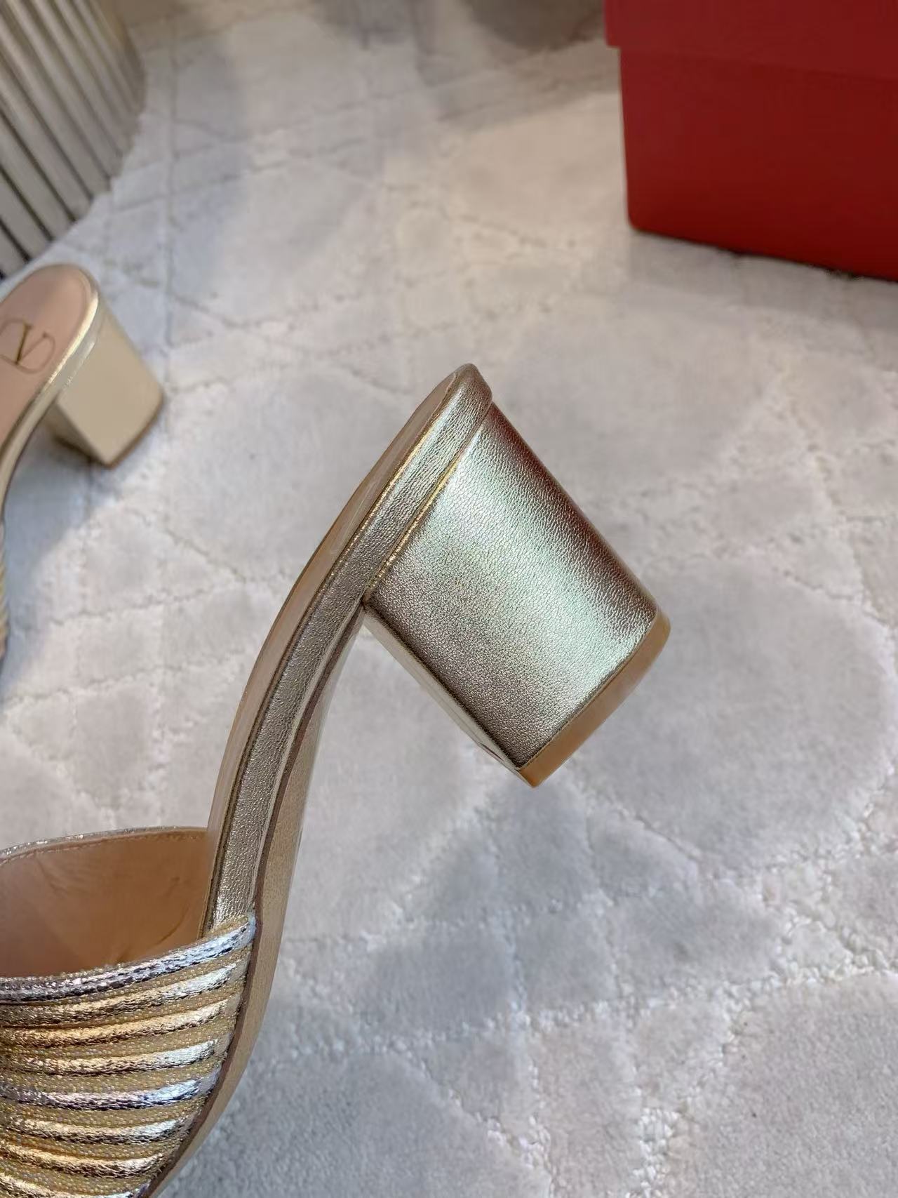 VALENT1NO高品質ローヒールシューズ【50％割引+送料無料】