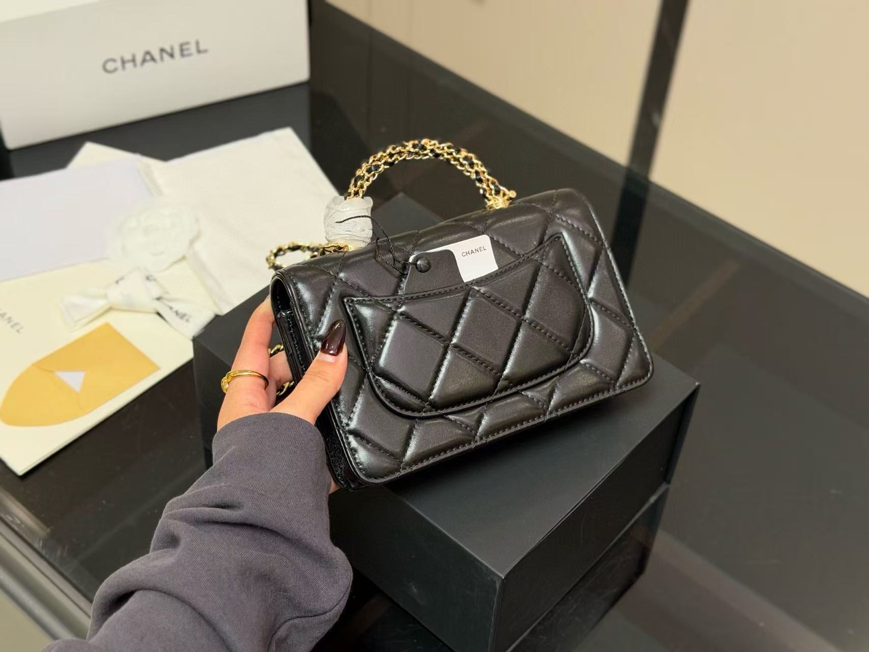 CHANE1 チェーンショルダーバッグ【50％割引+送料無料】