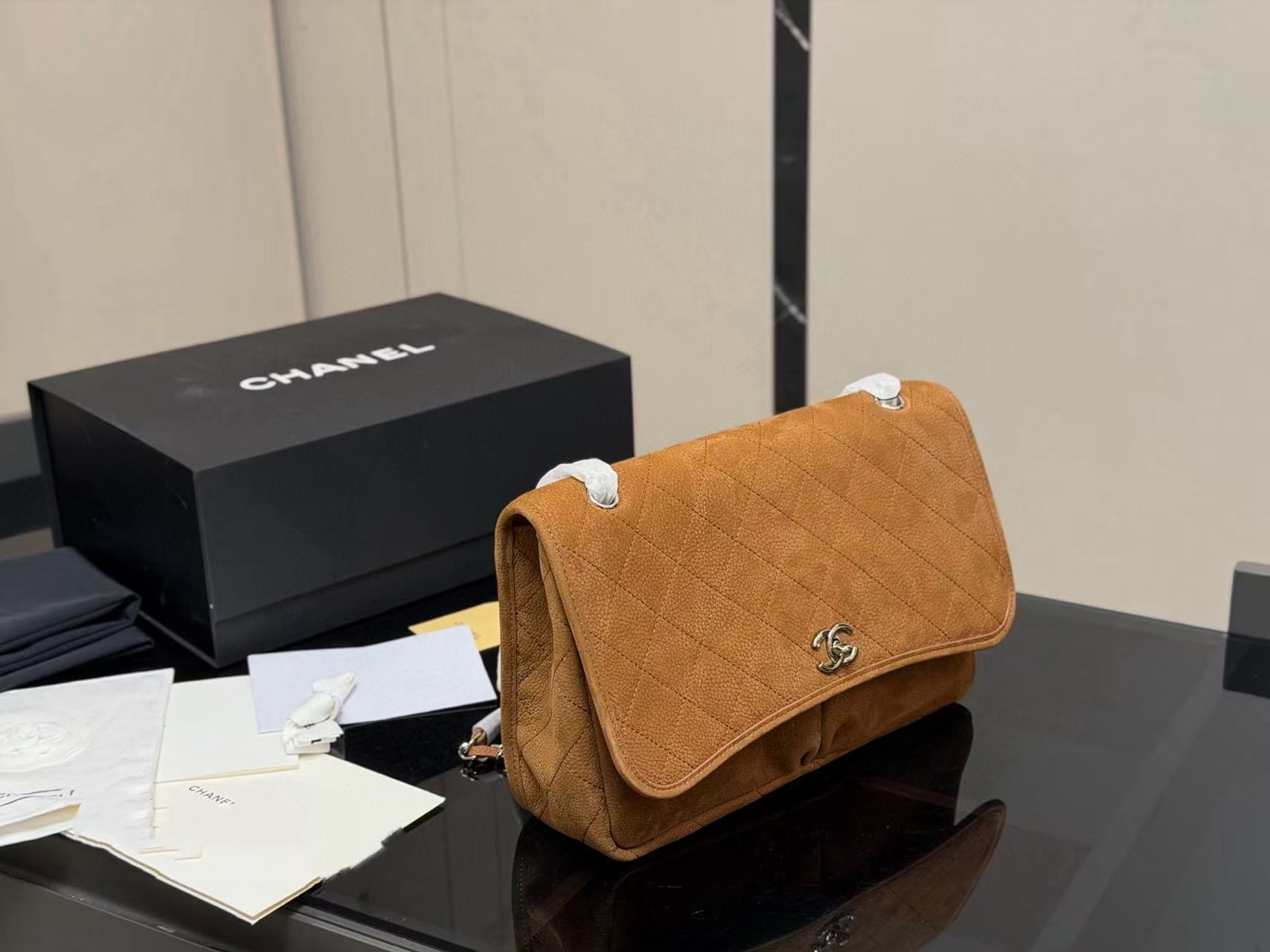 CHANE1 ディアスキンチェーンショッピングバッグ【50％割引+送料無料】