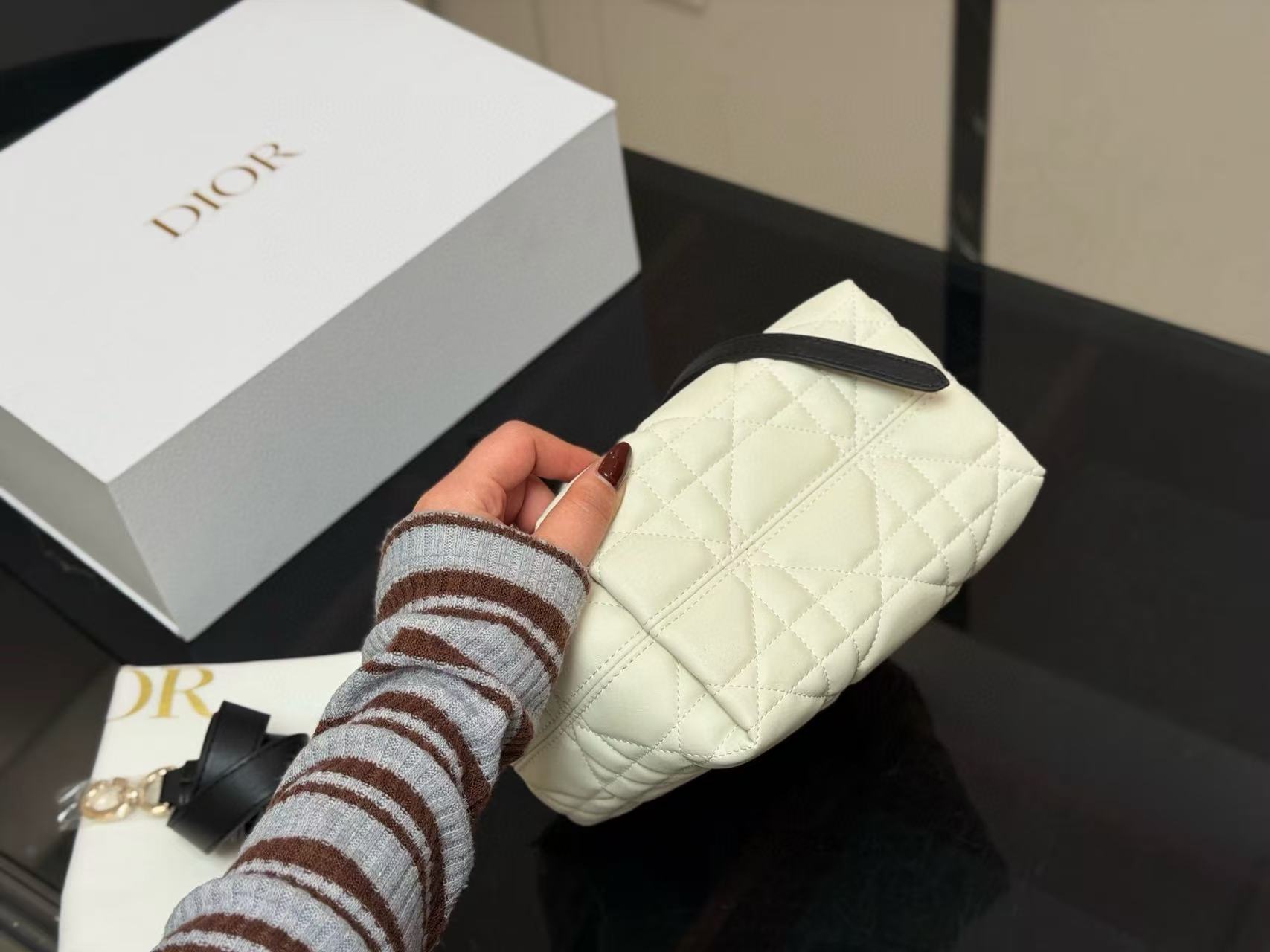 DI0R Toujoursハンドバッグ【50％割引+送料無料】