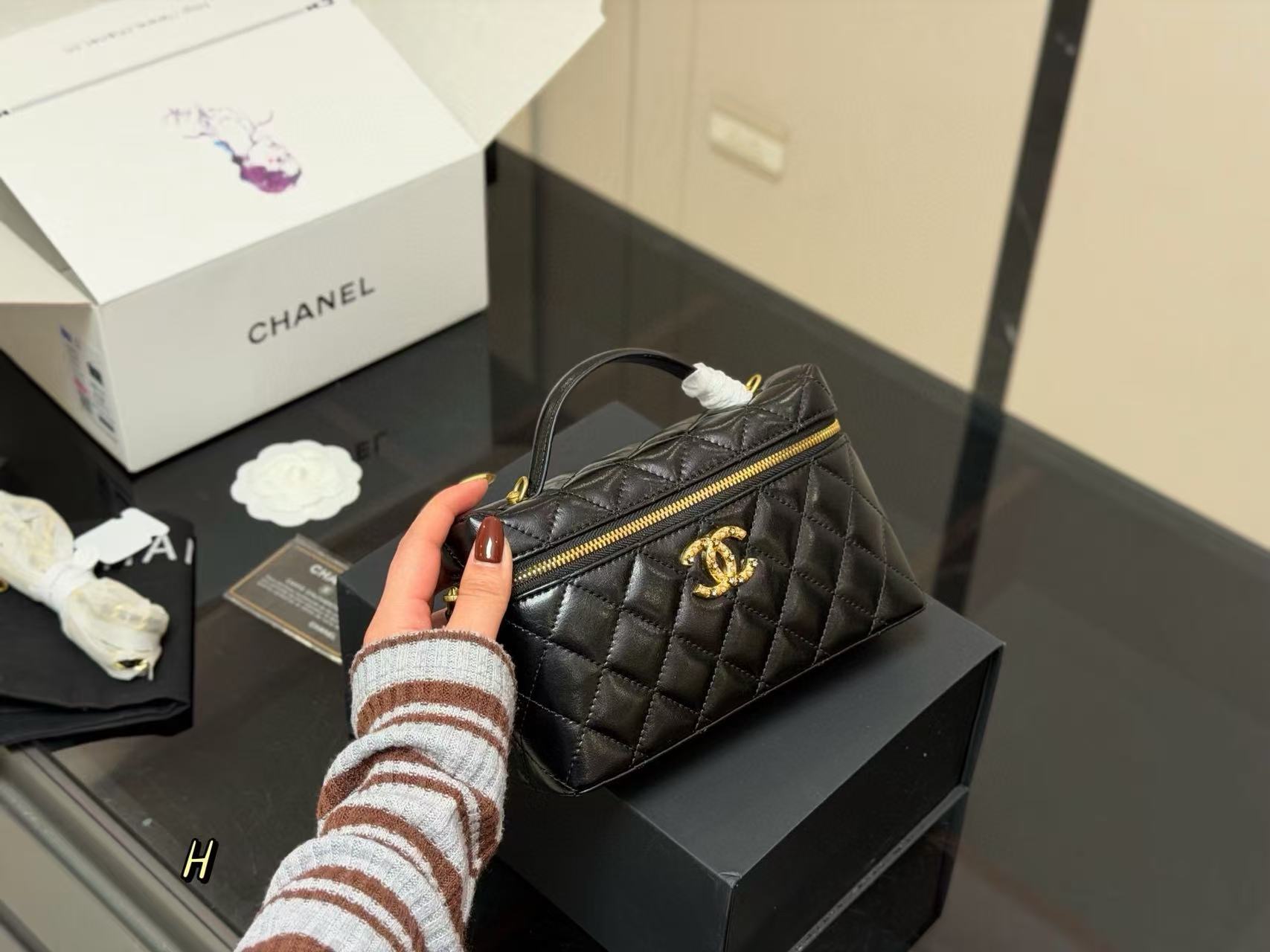 CHANE1 ダブルCチェーンバッグ【50％割引+送料無料】