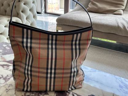 BUR8ERRY チェック柄ショッピングバッグ【50％割引+送料無料】