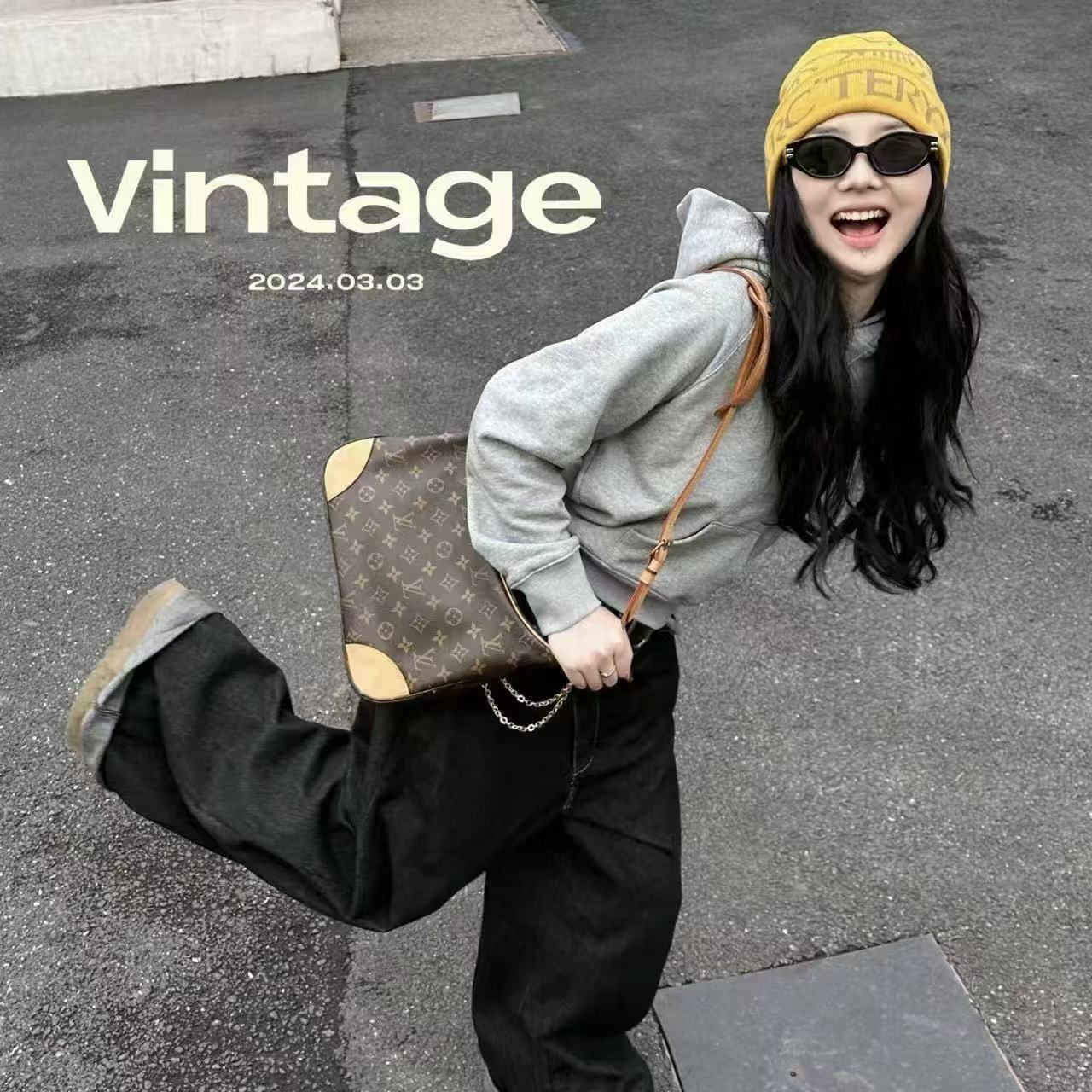 LVチェーンプリントのホーン型バッグ【50％割引+送料無料】