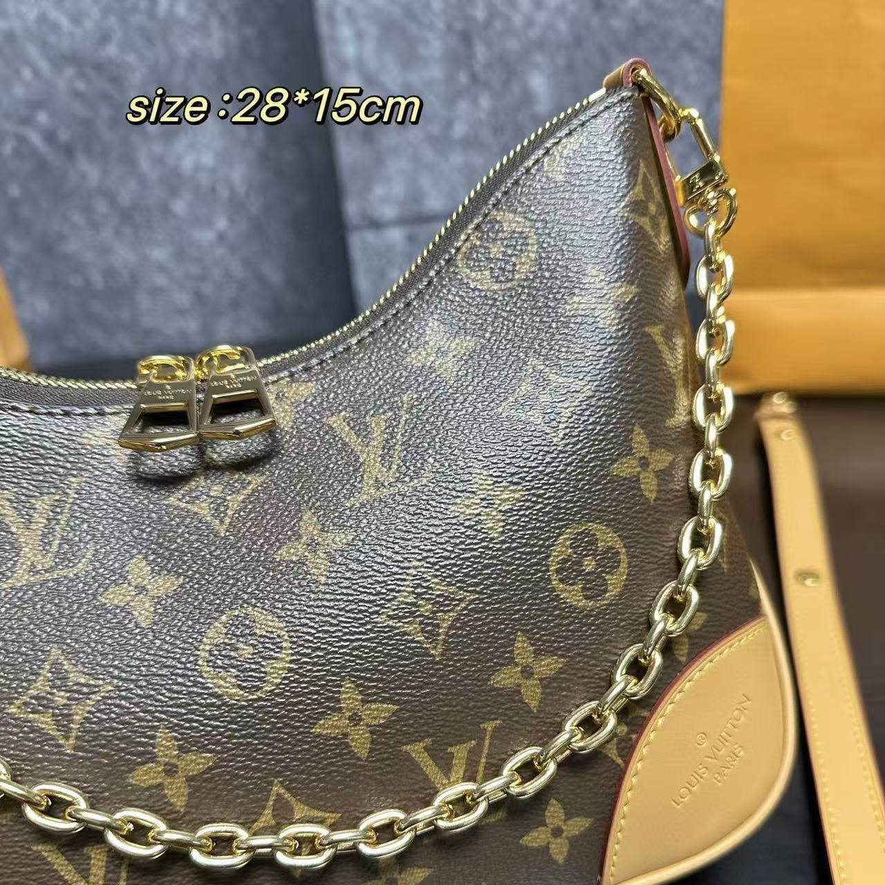 LVチェーンプリントのホーン型バッグ【50％割引+送料無料】