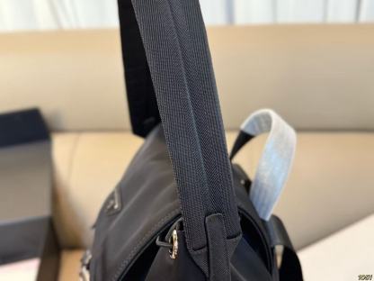 PR4DA 新ナイロンバックパック【50％割引+送料無料】