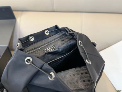 PR4DA 新ナイロンバックパック【50％割引+送料無料】