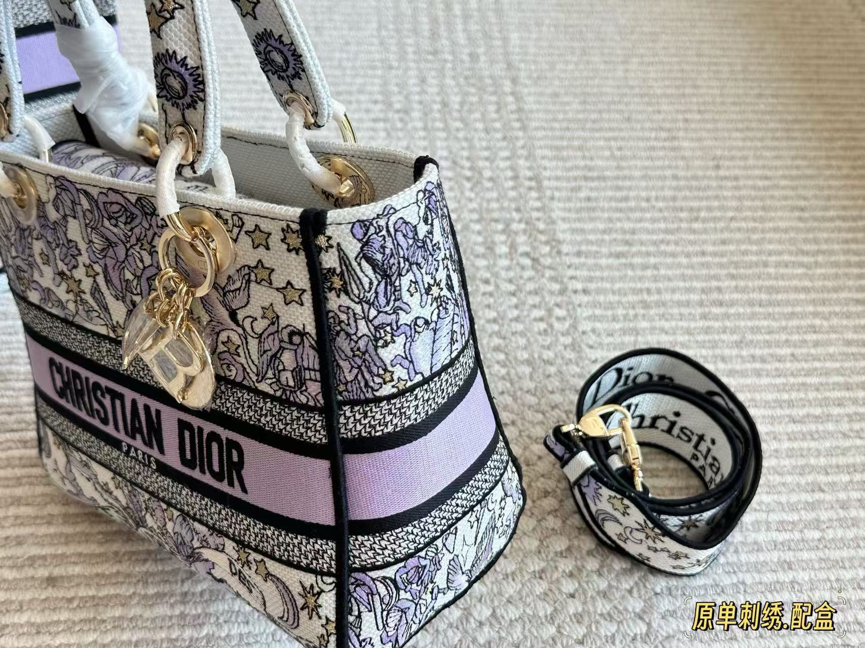 DI0R刺繍入り蝶のハンドバッグ【50％割引+送料無料】