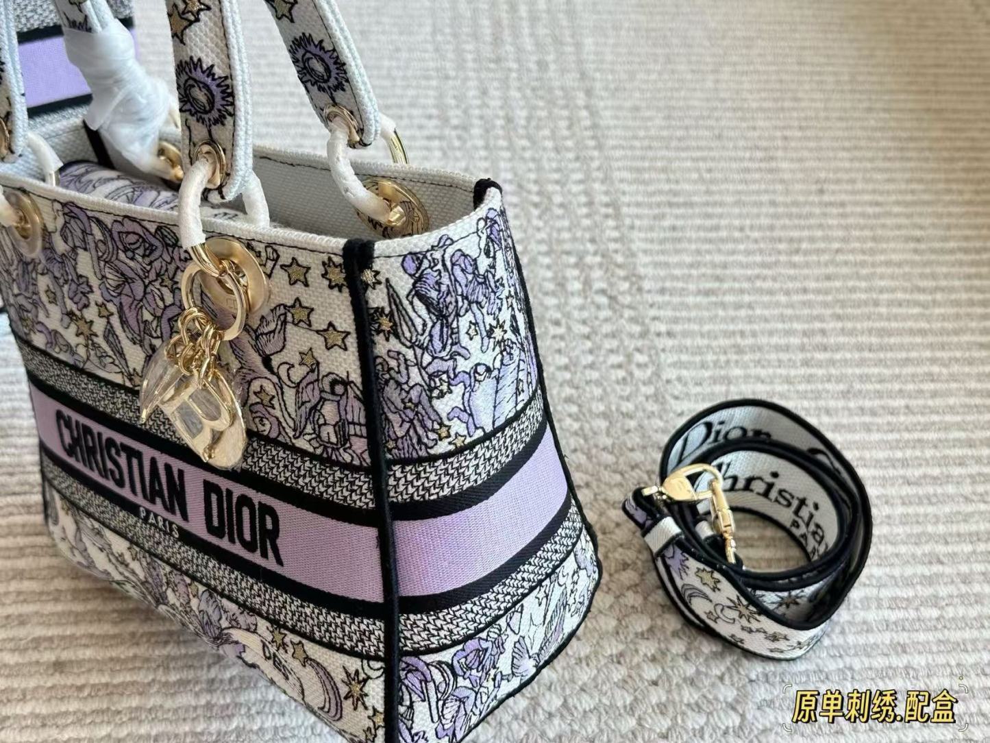 DI0R刺繍入り蝶のハンドバッグ【50％割引+送料無料】