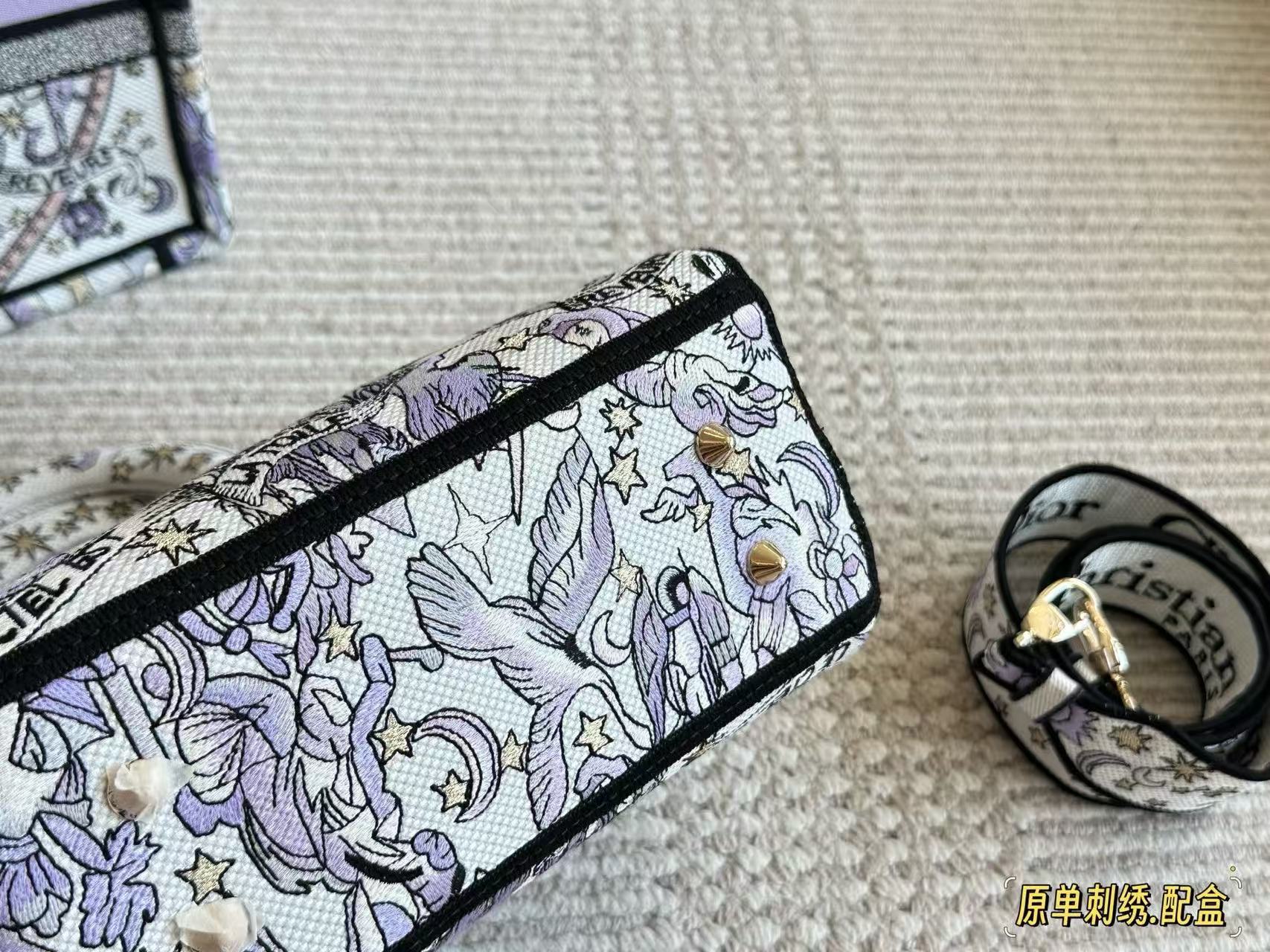 DI0R刺繍入り蝶のハンドバッグ【50％割引+送料無料】