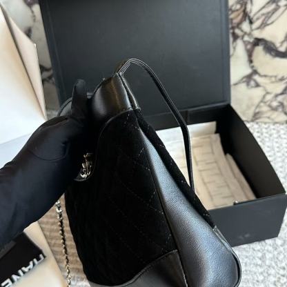 CHANE1 ディアスキンチェーンハンドバッグ【50％割引+送料無料】