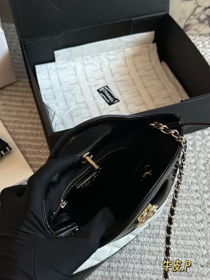 CHANE1 チェーンレザーハンドバッグ【50％割引+送料無料】