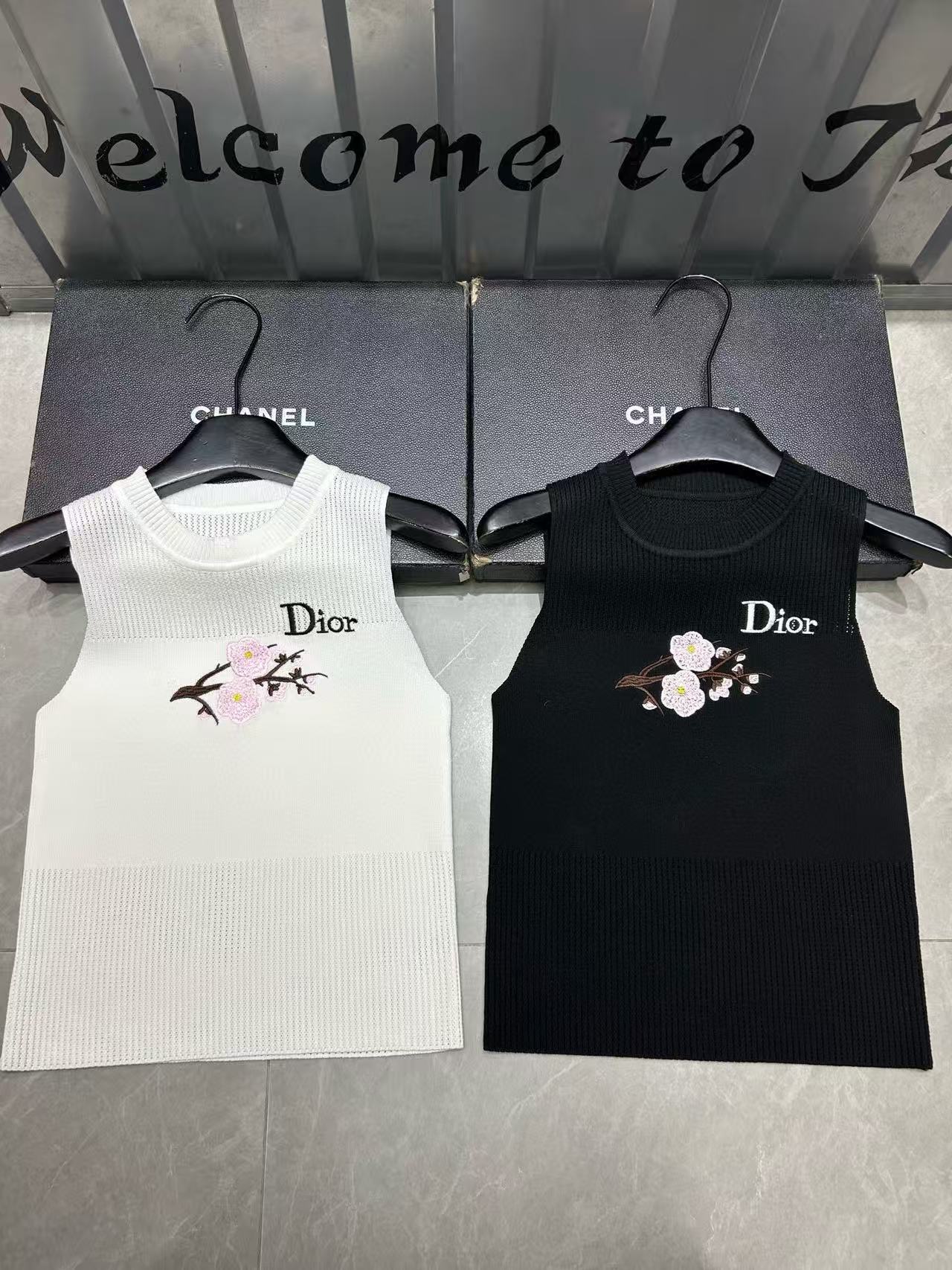 DIORの花柄刺繍ウールベスト【50％割引+送料無料】