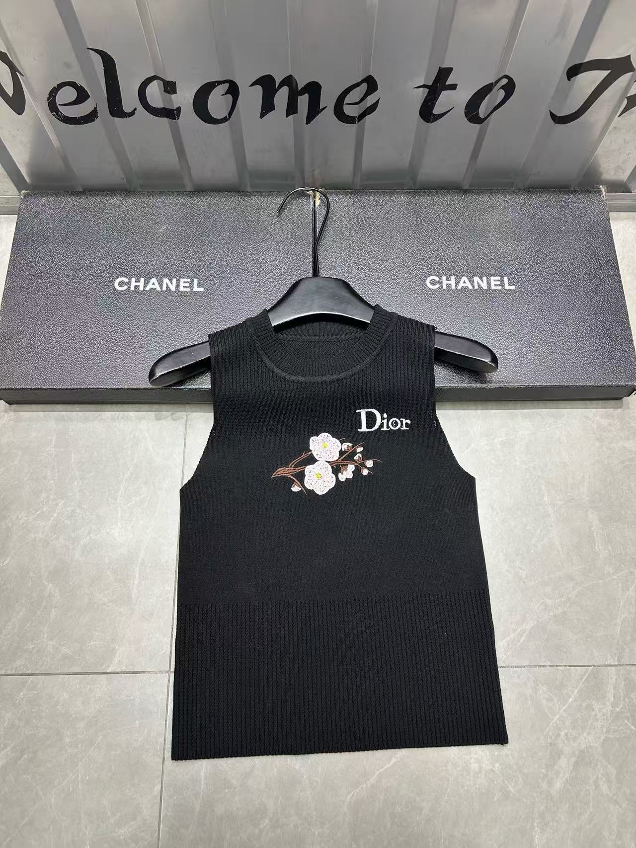 DIORの花柄刺繍ウールベスト【50％割引+送料無料】