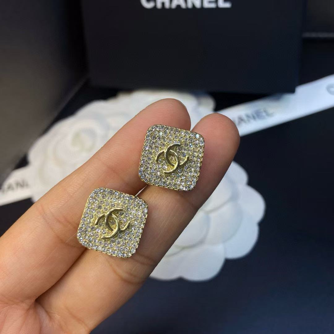 CHANE1 スクエア ダブルC ダイヤモンド スタッドピアス【50％割引+送料無料】