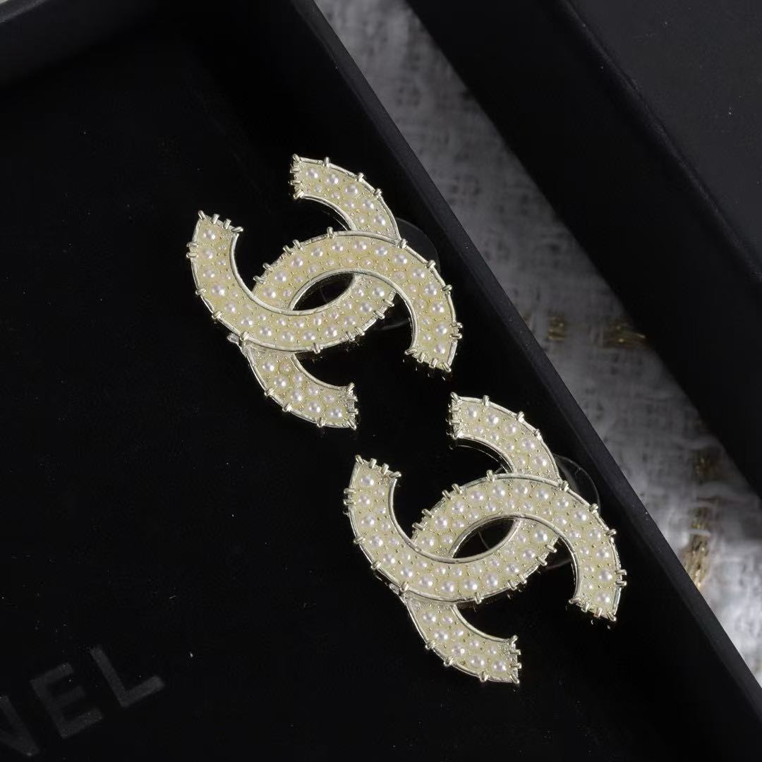 CHANE1 ダブルC パール スタッドピアス【50％割引+送料無料】