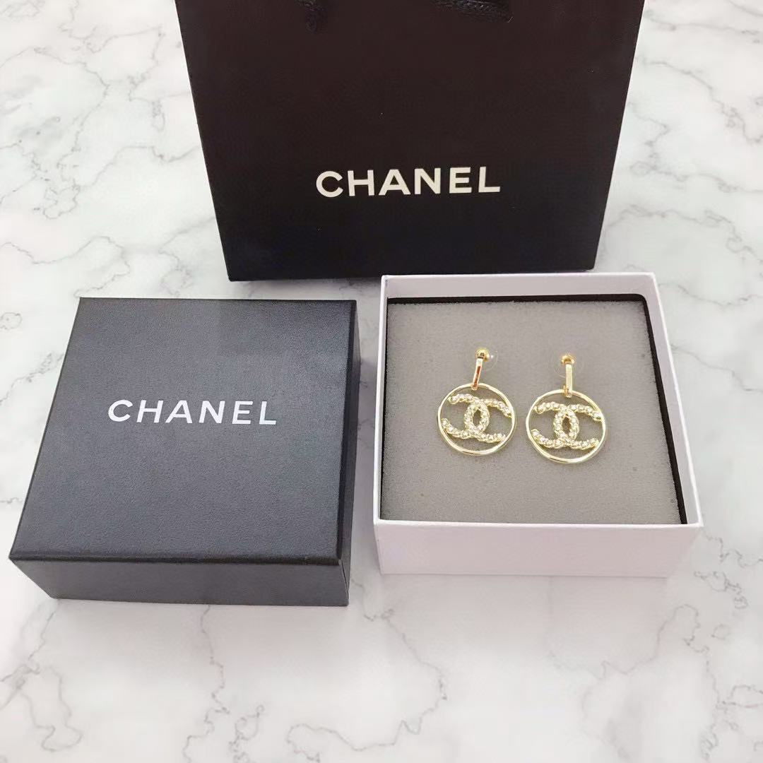CHANE1 ダブルC ラウンドダイヤモンドセットイヤリング【50％割引+送料無料】