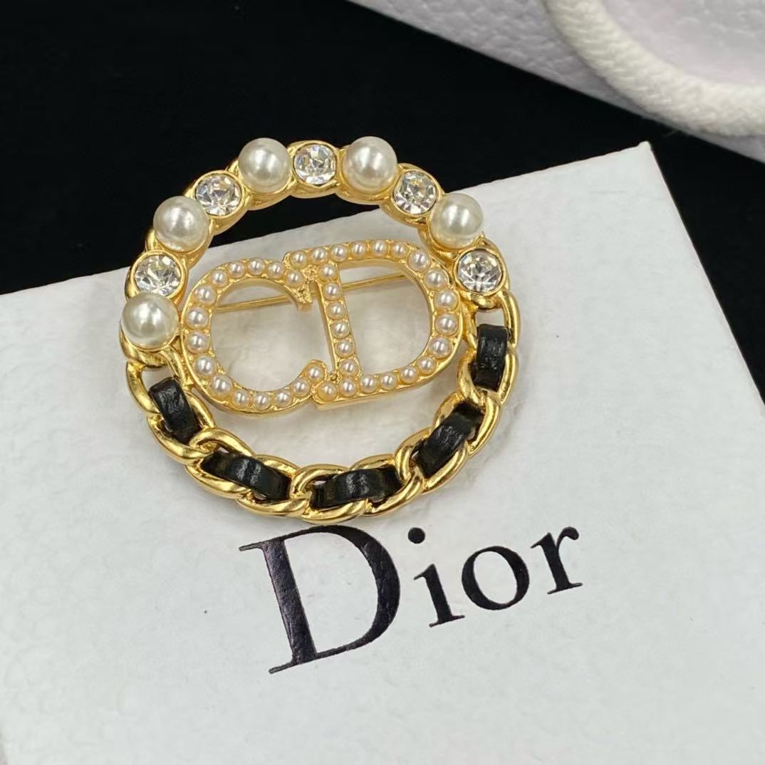 DI0RCD パールレザーブローチ【50％割引+送料無料】