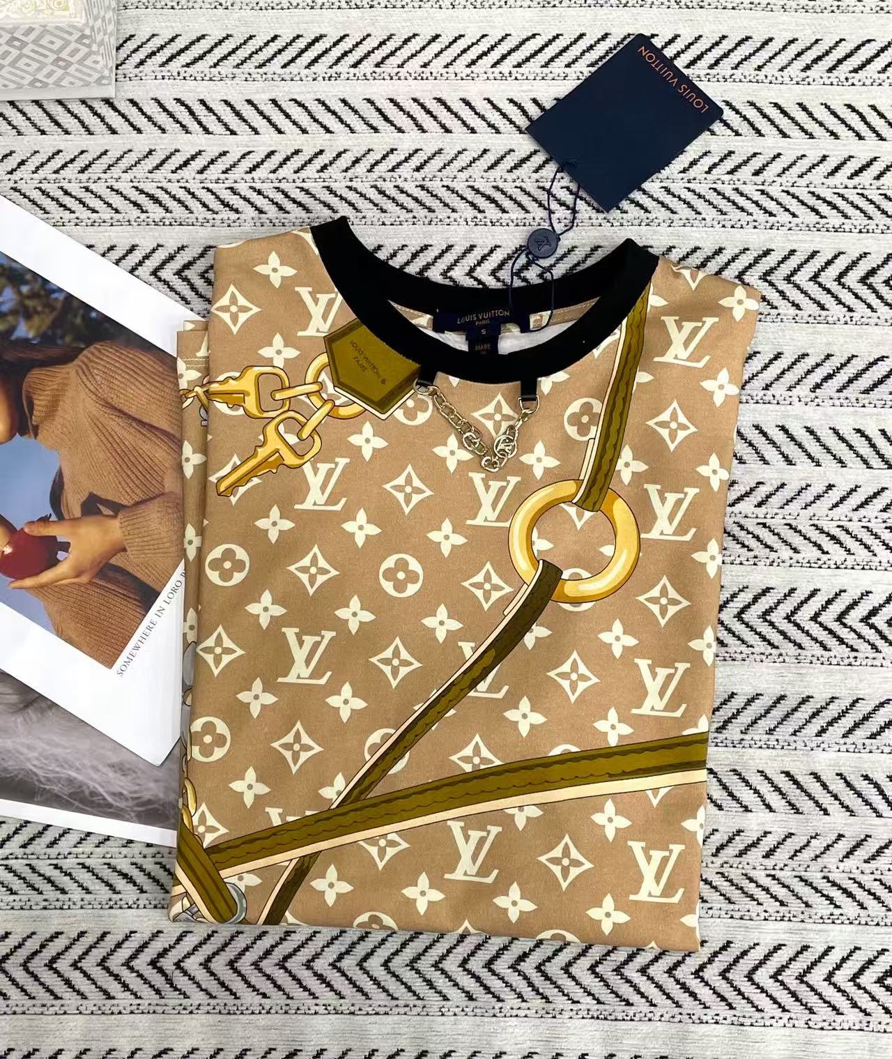 LVプリントTシャツ【50％割引+送料無料】