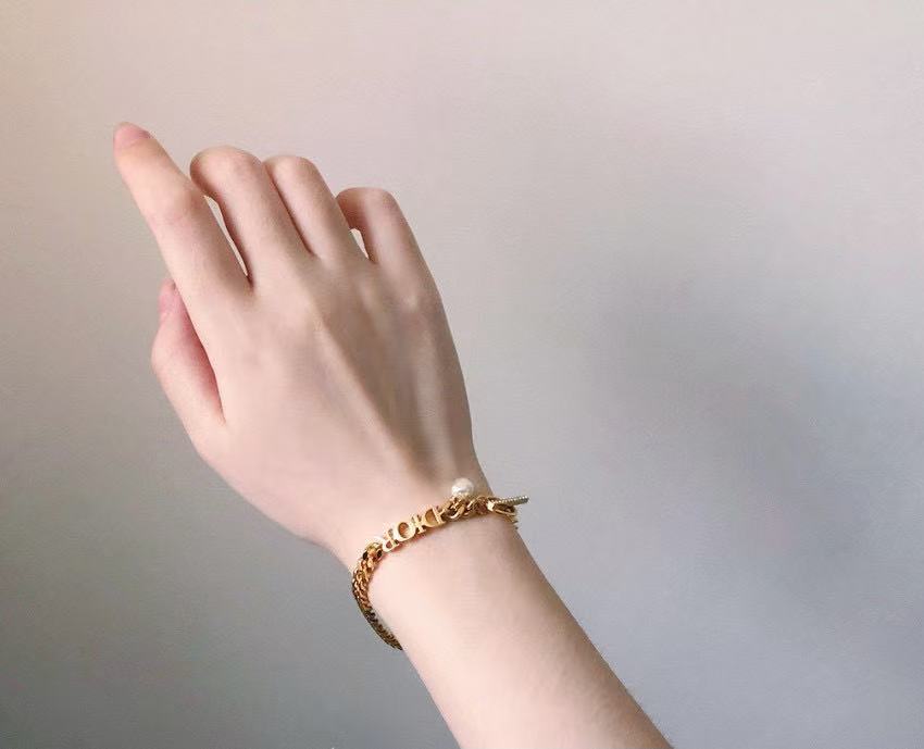 DIORチェーンパールレターブレスレット【50％割引+送料無料】