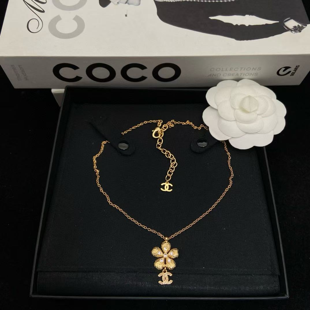 CHANE1 ダブルC フラワーネックレス【50％割引+送料無料】