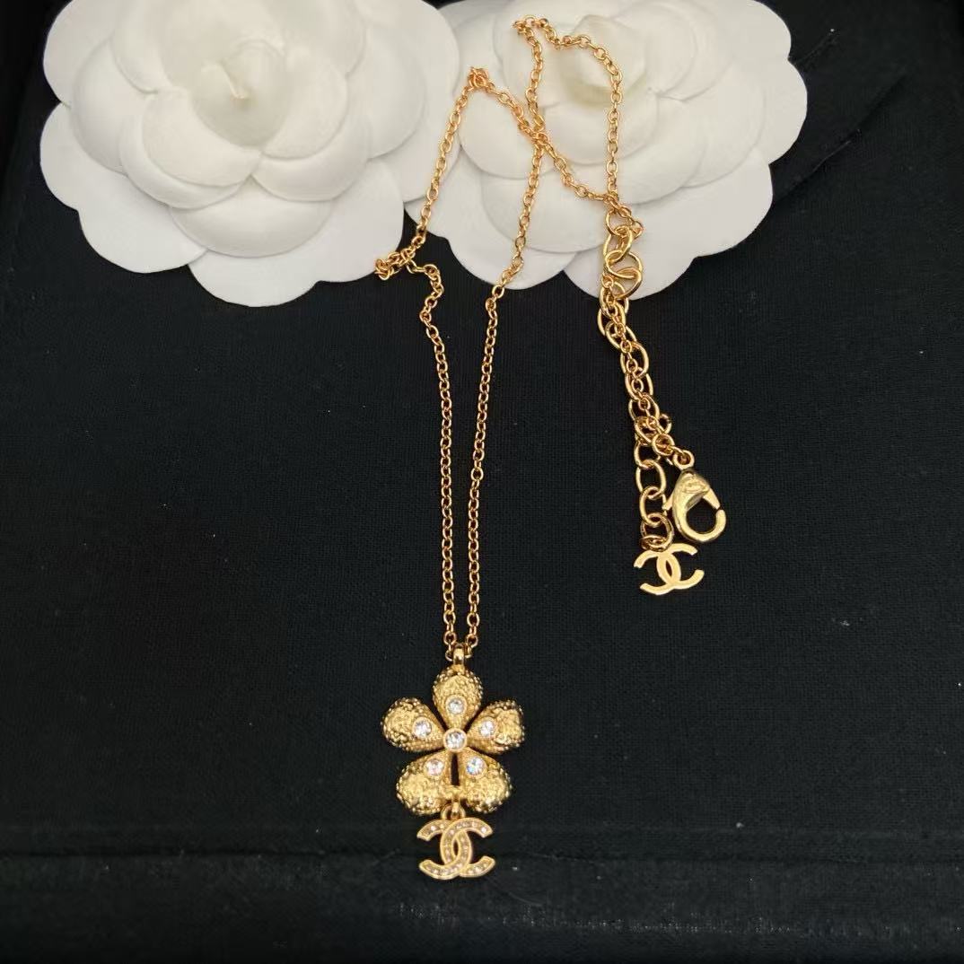 CHANE1 ダブルC フラワーネックレス【50％割引+送料無料】