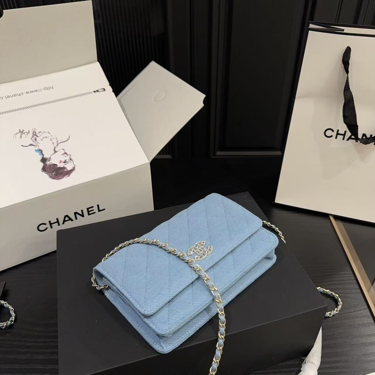 CHANE1 デニムチェーンバッグ【50％割引+送料無料】
