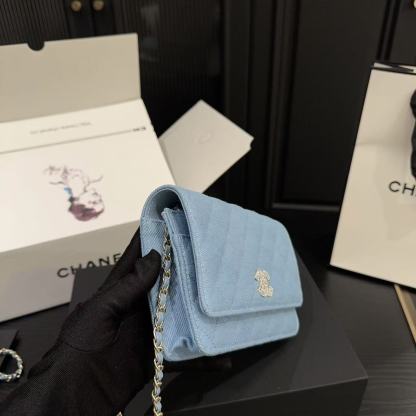 CHANE1 デニムチェーンバッグ【50％割引+送料無料】