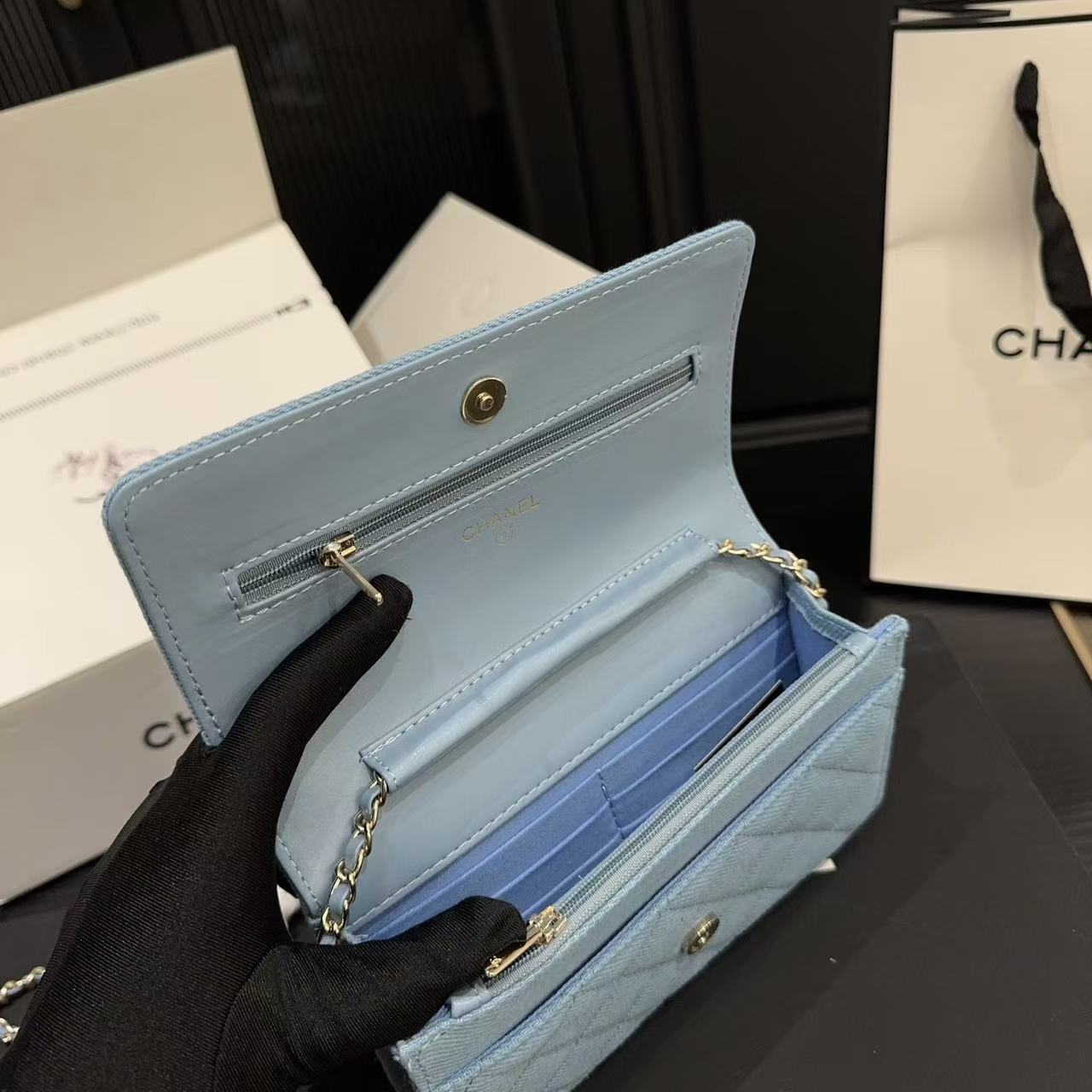 CHANE1 デニムチェーンバッグ【50％割引+送料無料】