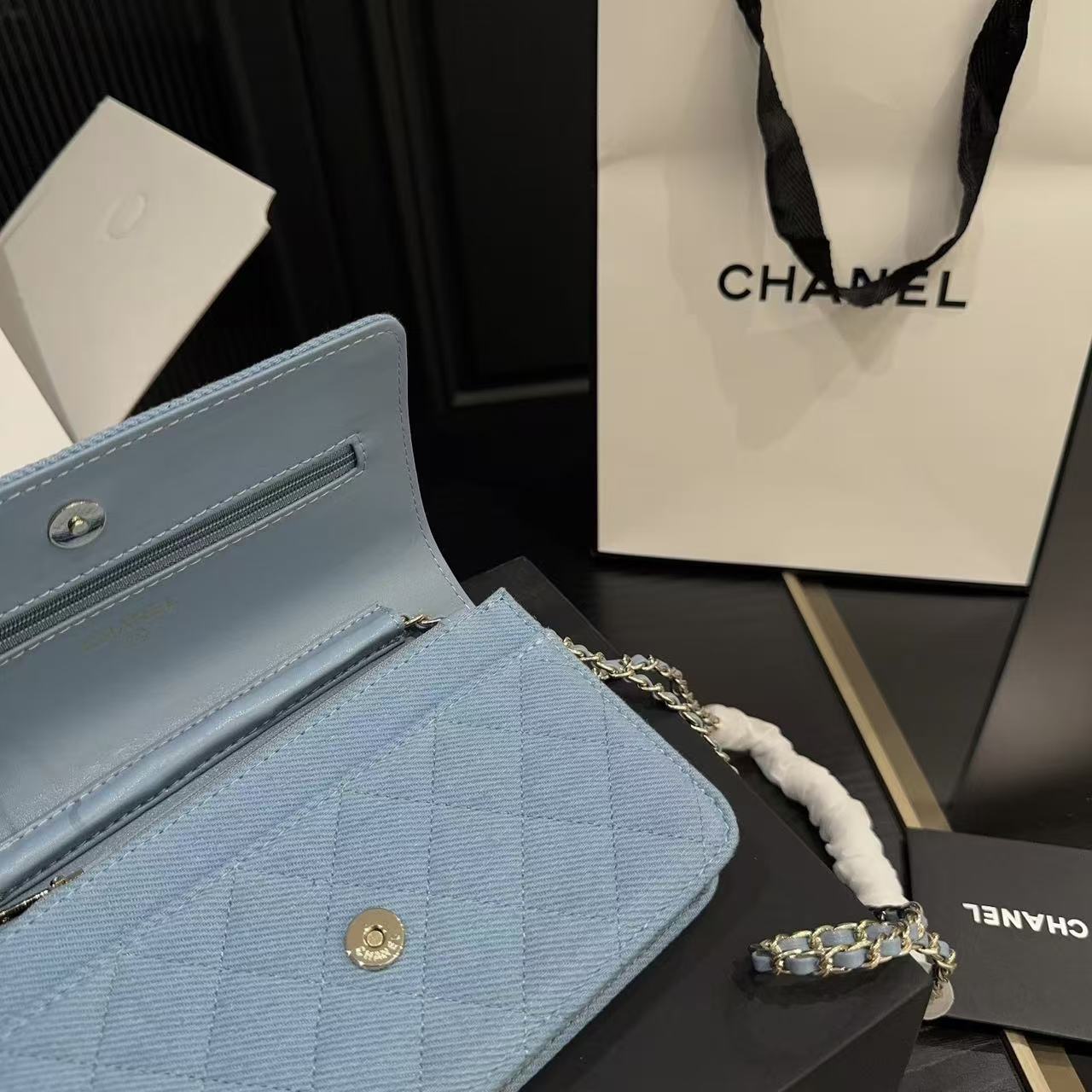 CHANE1 デニムチェーンバッグ【50％割引+送料無料】