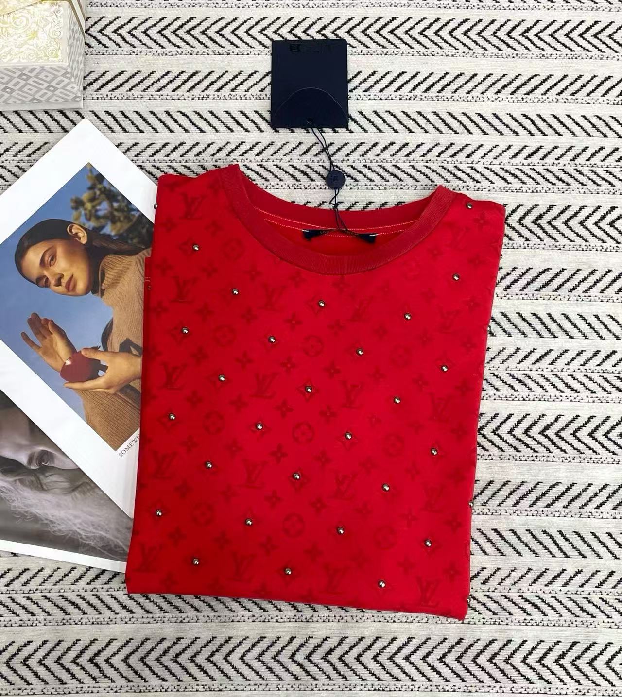 LVプリントビーズTシャツ【50％割引+送料無料】