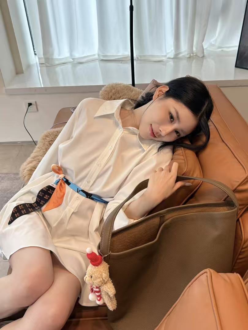 CL1NE スカーフ付き高品質ドレス【50％割引+送料無料】