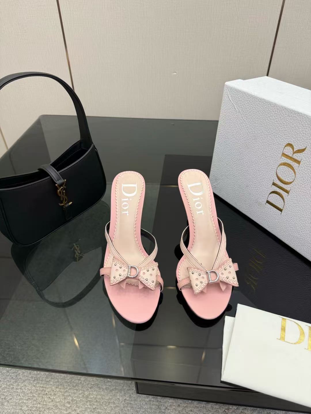 DIOR 高品質ボウタイ ラムスキン ハイヒール【50％割引+送料無料】