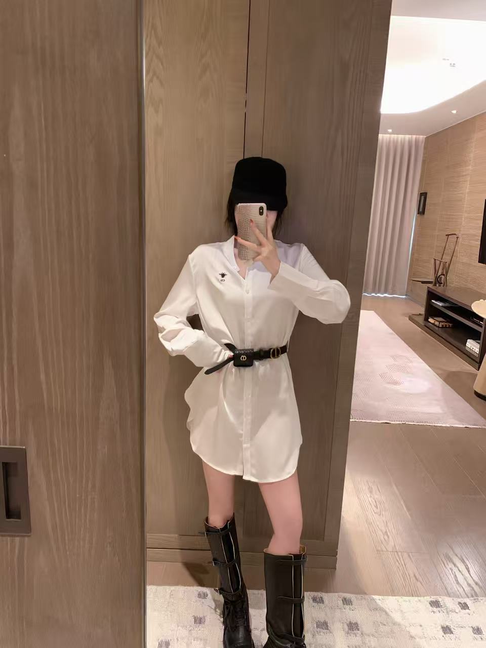 DIORシルク刺繍ビーシャツ【50％割引+送料無料】