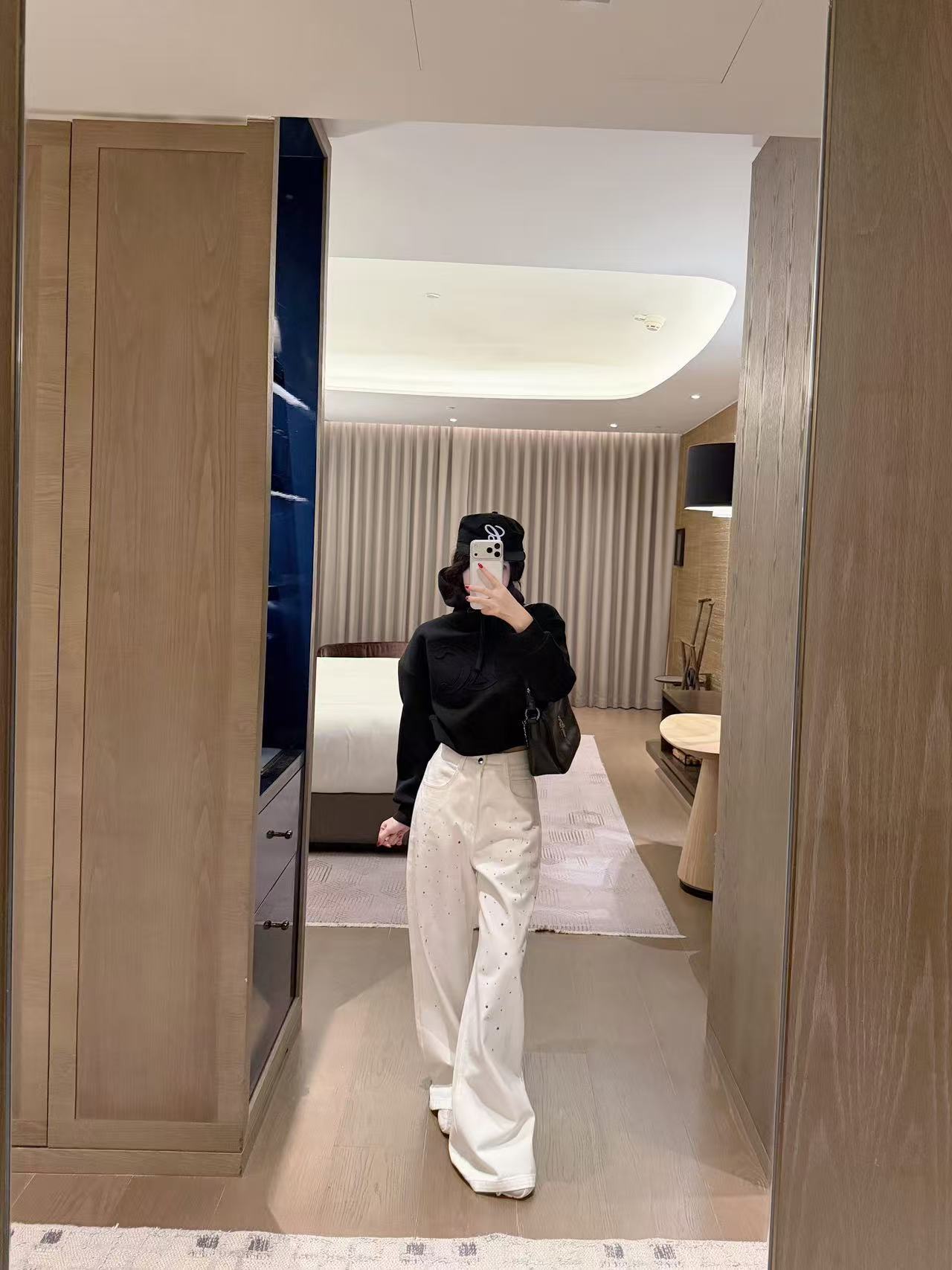 CEL1NE 凱旋門パーカー【50％割引+送料無料】